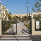 Un giardino pubblico (il �Troisi�) � invece nato lo scorso marzo nella zona residenziale presente di fronte al centro commerciale. Ha sostituito l�abbandonato �campo di sabbia� che negli anni 80 e 90 era stato teatro di infuocate partite di calcio amatoriale